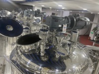 Réservoir de mélange en acier inoxydable à double enveloppe de réacteur agité continu YaLian 5000l