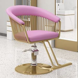 Chaise de coiffeur blanche dans un cadre doré Chaise de <span class=keywords><strong>salon</strong></span> de coiffure pour <span class=keywords><strong>salon</strong></span> de coiffure Équipement populaire - Product Image 2