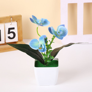 Simulación de Flores Artificiales en una Maceta Cuadrada Pequeña, 3 Orquídeas Phalaenopsis para Decoración del Hogar u Oficina, Maceta Pequeña - Product Image 1