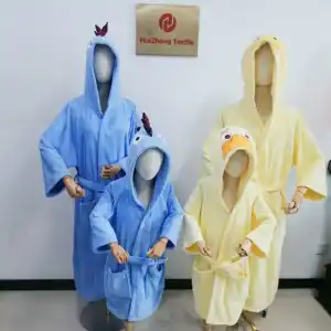 Wholesale Cartoon Animals Duck Bathrobes Luxury Robe with Hood Design 100 Terry Cloth Unisex for Family Bathrobe Acceptable