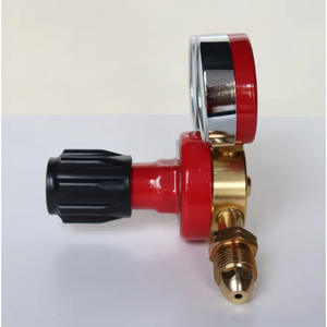 Válvula Reguladora de Presión de Oxígeno y Manómetro de Acetileno Estilo Japonés YAMATO para Equipos de Soldadura y Corte LPG - Product Image 5