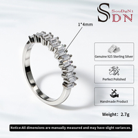 Anillo de Plata de Ley 925 con Circonita Brillante, Diseño Geométrico Irregular, Joyería de Moda Popular en Oferta para Mujer