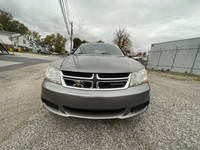 Dodge Avenger SXT 2012, berline 4 portes, conduite à gauche, sièges en cuir, bon rendement énergétique, climatisation, radio satellite, vente en gros, voiture d'occasion pas chère