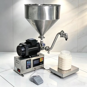 Machine de remplissage de pâte à piston pour sauce tomate et miel avec système de remplissage automatique de liquides et convoyeur - Product Image 2