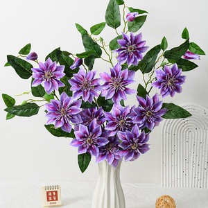 Fleurs artificielles en soie Clematis, grandes fleurs violettes pour la décoration de la maison, accessoires de mariage - Product Image 1