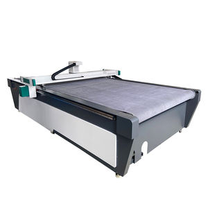 Machine de découpe automatique à couteau vibrant numérique EISENKO pour stores enrouleurs, tissu, moteur PLC, écran tactile LCD, contrôle 2,5 kW - Product Image 1