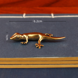 Mini Figuras <span class=keywords><strong>de</strong></span> Gecko <span class=keywords><strong>de</strong></span> <span class=keywords><strong>Cobre</strong></span>, Estatuas <span class=keywords><strong>de</strong></span> Reptiles <span class=keywords><strong>de</strong></span> Latón Vintage, Decoración <span class=keywords><strong>de</strong></span> Escritorio Estilo Zen Exquisito para Hogar, Oficina, Sala <span class=keywords><strong>de</strong></span> Estar, Jardín - Product Image 5