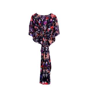 Kaftan en pur coton très demandé pour femme, style ample à manches longues et col en V, imprimé floral indien, idéal pour l'été et les tenues décontractées - Product Image 4