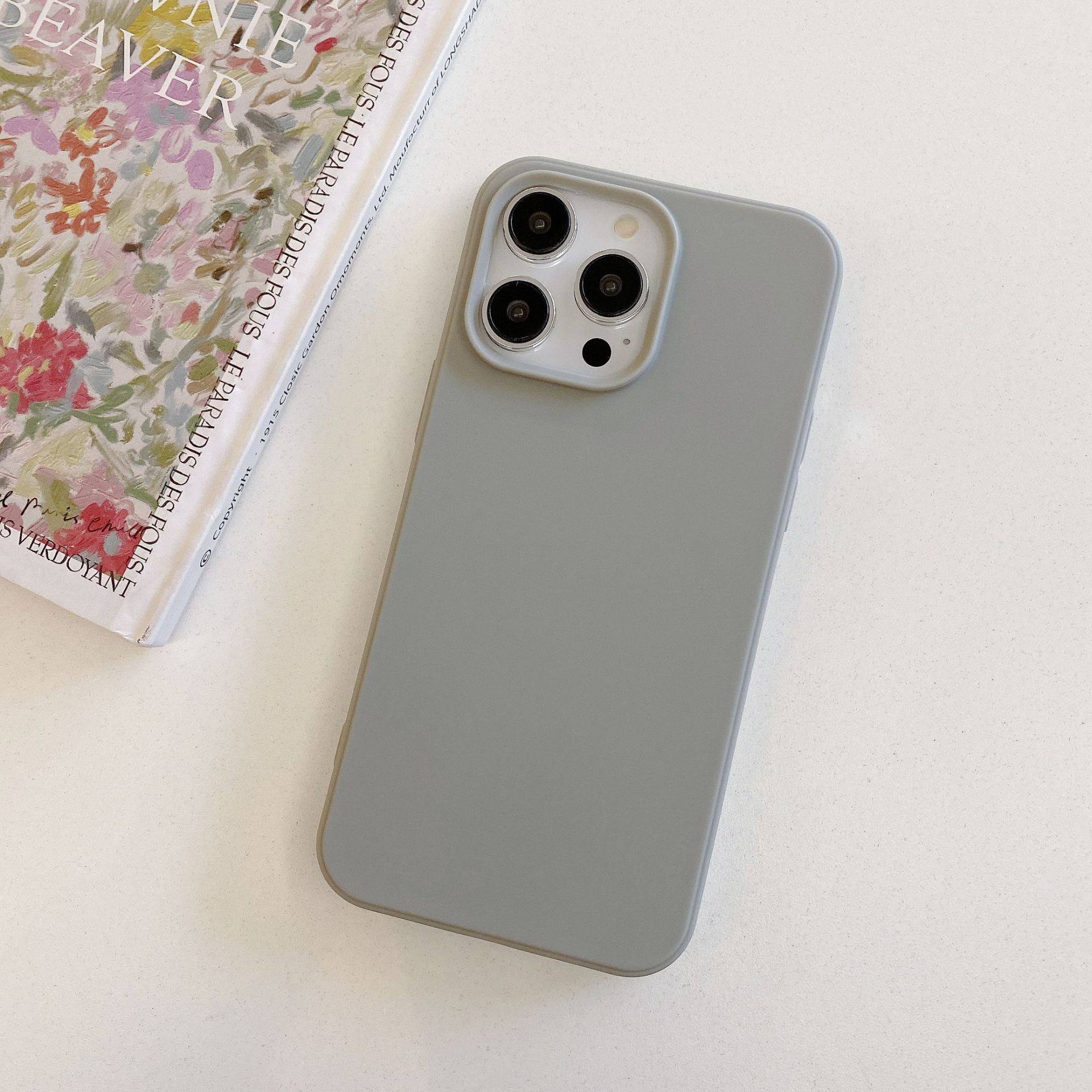 สีเทาเข้ม