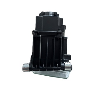 <span class=keywords><strong>Feu</strong></span> antibrouillard avant OEM 81251016522 81251016521 pour Man TGX/TGS/TGL <span class=keywords><strong>feu</strong></span> <span class=keywords><strong>de</strong></span> conduite <span class=keywords><strong>de</strong></span> tracteur <span class=keywords><strong>de</strong></span> <span class=keywords><strong>remorque</strong></span> <span class=keywords><strong>de</strong></span> camion côté <span class=keywords><strong>gauche</strong></span> droit - Product Image 2