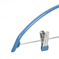 Metall-PVC-Kleiderbügel mit Clips für Garderobe und Wohnzimmer, einstufig, halbrunder Gürtelclip