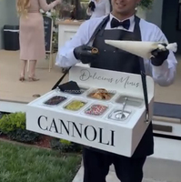 Chariot mobile de cannelés blanc pour mariage, idéal pour la décoration de la piste de danse et les événements festifs