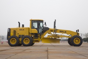 SDLG G9165 Chine <span class=keywords><strong>Petite</strong></span> mini <span class=keywords><strong>niveleuse</strong></span> à moteur tracteur roue 160k <span class=keywords><strong>niveleuse</strong></span> avec bulldozer avant en vente - Product Image 3