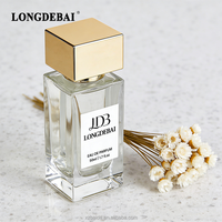 Flacon de parfum carré transparent de luxe à faible MOQ, vide, 30ml, 50ml, 100ml, avec pulvérisateur à sertir de 15mm et boîte