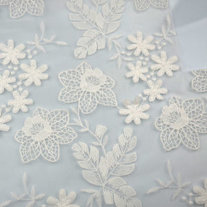 Ricamato piccoli fiori trasparente latte di seta tessuto di pizzo per le donne abito da sposa cucito - Product Image 4