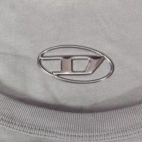Haute densité imprimé 3D Logo en gros impression personnalisée Logo transfert de chaleur vêtements patchs doux en relief TPU étiquettes pour vêtements