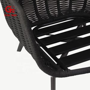 Canapé simple d'extérieur moderne Chaise longue pour le patio, le jardin, la piscine et le salon Tissu imperméable avec coussins - Product Image 4