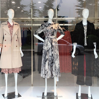 Fenêtre de luxe blanc mat en fibre de verre dames femmes mannequins complets femme avec support