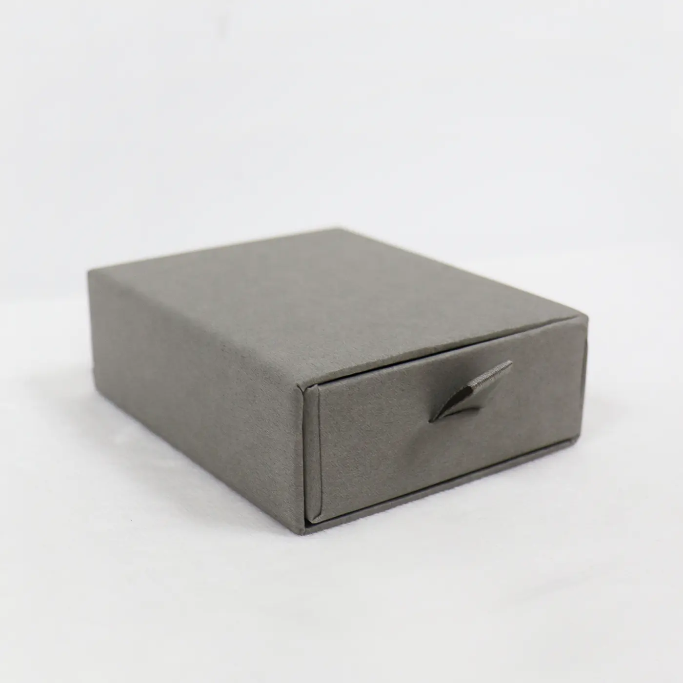 Custom kraft paper gift jewelry boxes packaging logo. luxury gift cardboard boxes packaging