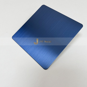 Plaque et tôle en acier inoxydable 316L/304J1 de couleur décorative M46 PVD, finition n°4, avec services de découpe, de pliage et de soudage inclus - Product Image 5