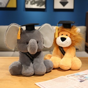 Article phare : Peluche lion mignon de remise de diplôme, lion en peluche premium et moelleux pour souvenir de fête de remise de diplôme - Product Image 5