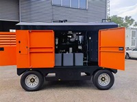 Kompresor Udara Sekrup Industri Portabel 185CFM 250CFM 375CFM 116PSI dengan Penggerak Mesin Diesel dan Motor Berpendingin Udara