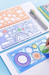 Règle de papeterie multifonctionnelle Outil de <span class=keywords><strong>dessin</strong></span> Ensemble d'élèves d'école primaire Modèle géométrique Règle en plastique personnalisée - Product Image 2