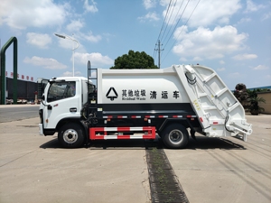 Camión Compactador de Basura Dongfeng 4x2, Compacto, para Exteriores, para la Recolección y Reciclaje de Residuos Agrícolas - Product Image 3