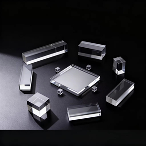 Hbl Bán Buôn Thương Hiệu Tùy Chỉnh Logo Trong Suốt K9 Pha Lê Cube 3D Laser Trống Pha Lê Cube Cho Quà Tặng Doanh Nghiệp - Product Image 3