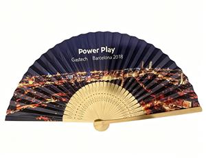 Abanico de Papel Plegable Redondo Portátil con Logotipo Impreso Personalizado y Mango de Madera para Bodas, Festivales y Eventos Promocionales - Product Image 3