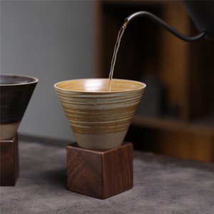 MSH Creative Mug à café <span class=keywords><strong>en</strong></span> poterie rustique vintage avec base <span class=keywords><strong>en</strong></span> <span class=keywords><strong>bois</strong></span>, tasse à <span class=keywords><strong>latte</strong></span> art <span class=keywords><strong>en</strong></span> forme d'entonnoir, mug à eau pour la maison - Product Image 5