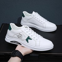 Chaussures de skate basses blanches pour hommes, à lacets, motif graffiti étoile verte, chaussures décontractées légères pour la marche quotidienne