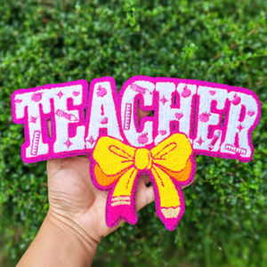 Nouveaux patchs brodés personnalisés en chenille avec lettres et nœuds, grand format, à paillettes, pour enseignants, thermocollants, vente en gros pour vêtements - Product Image 1