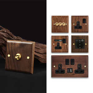 Yüksek Kaliteli 86 Duvar Tipi Pirinç Geçişli Anahtar Ceviz Panel Lüks Retro Çift Kutuplu İngiliz Tipi 13A 220V USB C ve USB A Evrensel Priz - Product Image 2