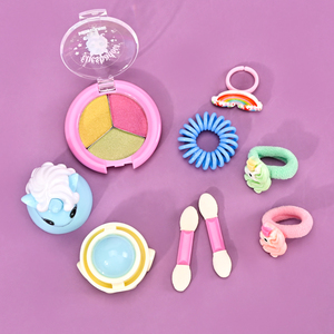 Ensemble de <span class=keywords><strong>maquillage</strong></span> pour enfants <span class=keywords><strong>Licorne</strong></span> : Poudre, palette de fards à paupières, baume à lèvres, élastiques à cheveux, bague <span class=keywords><strong>arc</strong></span>-<span class=keywords><strong>en</strong></span>-<span class=keywords><strong>ciel</strong></span> – Kit cosmétique de jeu d'imitation sûr et non toxique - Product Image 2