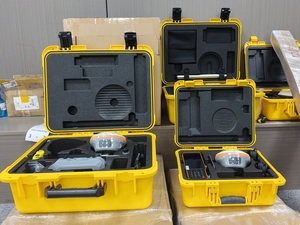 I89/ X15 gnss GPS rtk với cao-vị trí độ chính xác and1408 kênh với xách tay <span class=keywords><strong>AR</strong></span> thị giác khảo sát gnss <span class=keywords><strong>Receiver</strong></span> - Product Image 3