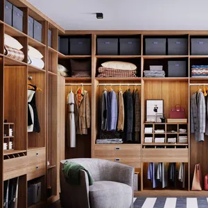 Design moderno do guarda-roupa em forma de u, quarto de madeira