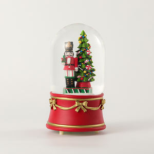 Vendita calda <span class=keywords><strong>principe</strong></span> e albero di natale cilindrico <span class=keywords><strong>rosso</strong></span> Base resina globo di neve con musica e funzione di nevicata automatica - Product Image 2