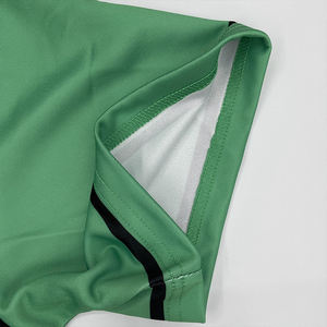 Jersey de béisbol clásico con botones y diseño de bordado a rayas de alta calidad personalizado - Product Image 6