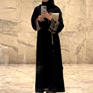 Abaya Negra de Manga Larga para Mujer, Túnica Musulmana Bordada, Vestido Holgado para Oración, Uso Diario - Product Image 1