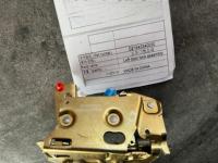 DZ1643340030 DZ1643340040 Ensemble de serrures de porte gauche et droite pour cabine de camion SHACMAN F3000 F2000