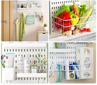 Étagère murale multifonctionnelle en plastique avec crochets pour le bureau, la cuisine et la salle de bain.