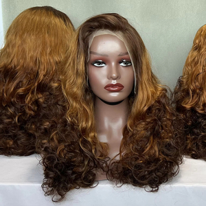 Perruques bouclées rebondissantes Ombré Super Double Drawn T4/30/4 Couleur 3 tons 18 pouces 13x4 Lace Frontale Densité 350% Funmi pour femmes - Product Image 1