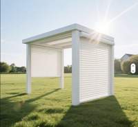 Pergola de jardin en aluminium sur mesure à toit motorisé avec capteur de pluie pour terrasse extérieure et balcon - Vente en gros usine