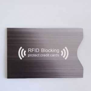 Funda Protectora de Aluminio <span class=keywords><strong>con</strong></span> Recubrimiento de Cobre Personalizada, Anti-Escaneo, Bloqueo RFID para Pasaportes, Tarjetas de Crédito y Bancarias - Product Image 5