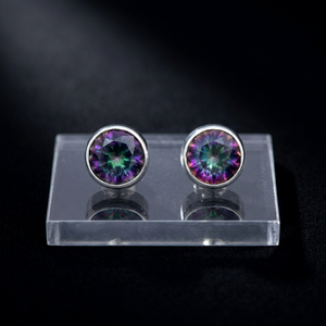 Vente en gros de boucles d'oreilles pendantes de luxe pour femmes Divyansh Gems Jewellers, en topaze mystique, argent sterling 925, découpe arc-en-ciel, faites à la main, style hindou - Product Image 1