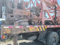 Foreuse de puits d'eau d'occasion de haute qualité à faible coût de 400m montée sur camion d'occasion pour une utilisation sur les autoroutes et les terrains accidentés