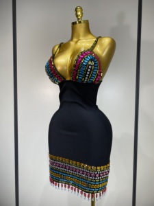 <span class=keywords><strong>Abito</strong></span> Aderente da Donna con Scollo a V, <span class=keywords><strong>Nero</strong></span> con Diamanti Colorati Scintillanti, <span class=keywords><strong>Elegante</strong></span> per Serate di Gala, Feste e Compleanni di Lusso - Product Image 2