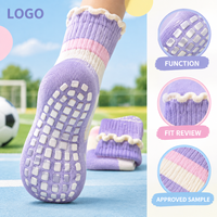 Chaussettes de football antidérapantes lavande à bord festonné pour jeunes équipes de football, pour une adhérence sécurisée sur le terrain, production en gros, révision des designs, calibrage des tailles