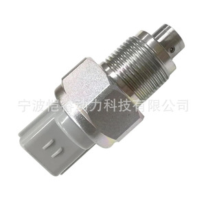 เซ็นเซอร์วัดแรงดันน้ำมันเชื้อเพลิง 499000-4441 เกจวัดแบบ Piezoresistive แบบเกลียวสำหรับรถขุดโคมัตสึ - Product Image 3
